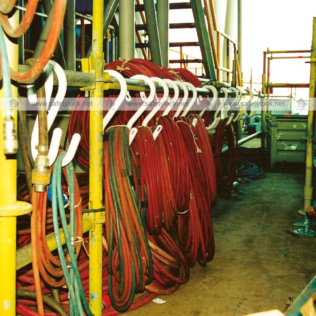 E-Square S type safety cable hanger