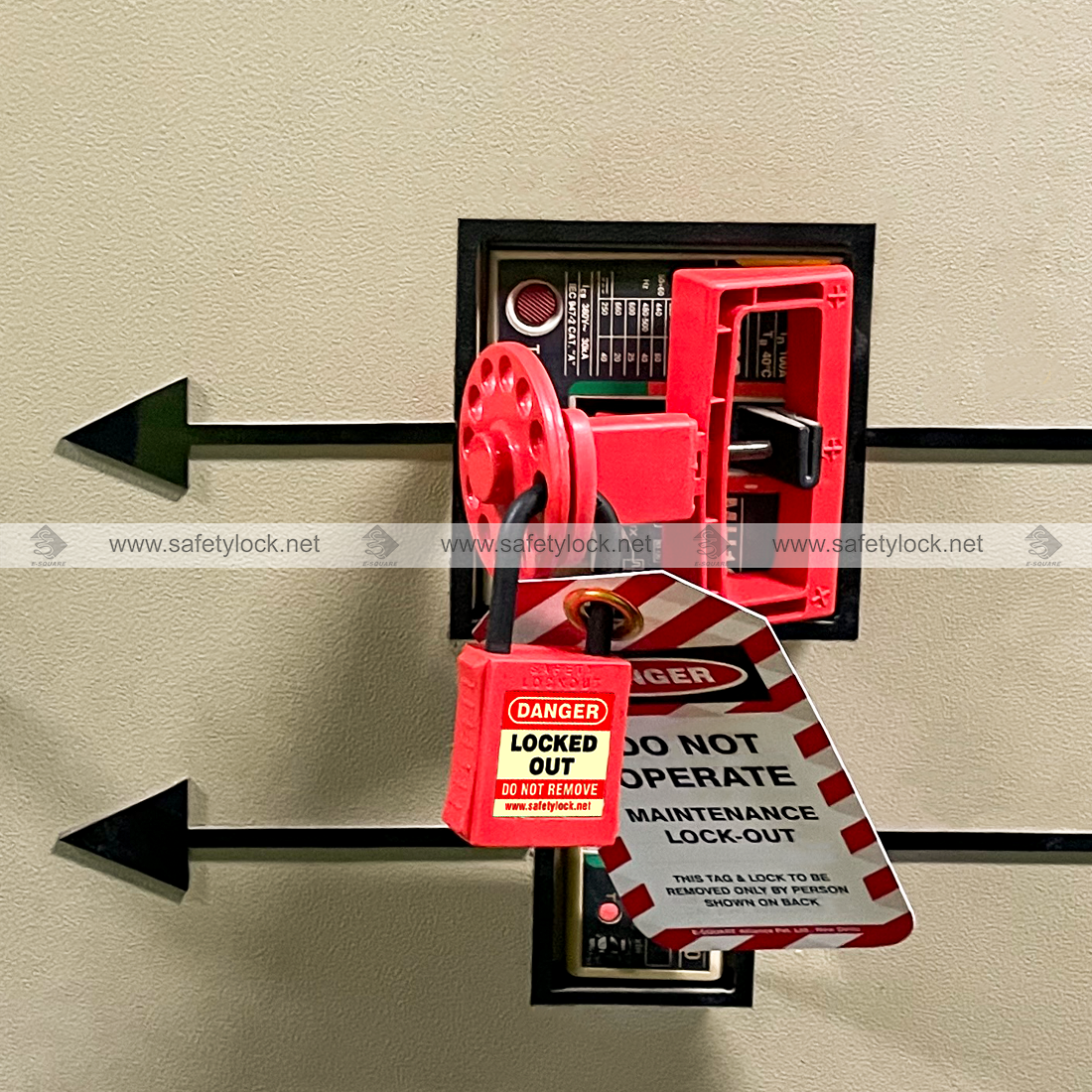 large circuit breaker LOTO device