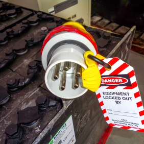 Pin and Sleeve Plug Lockout