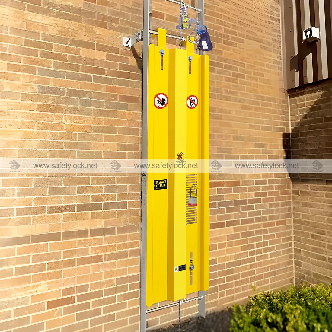 metallic ladder lockout with hump wings